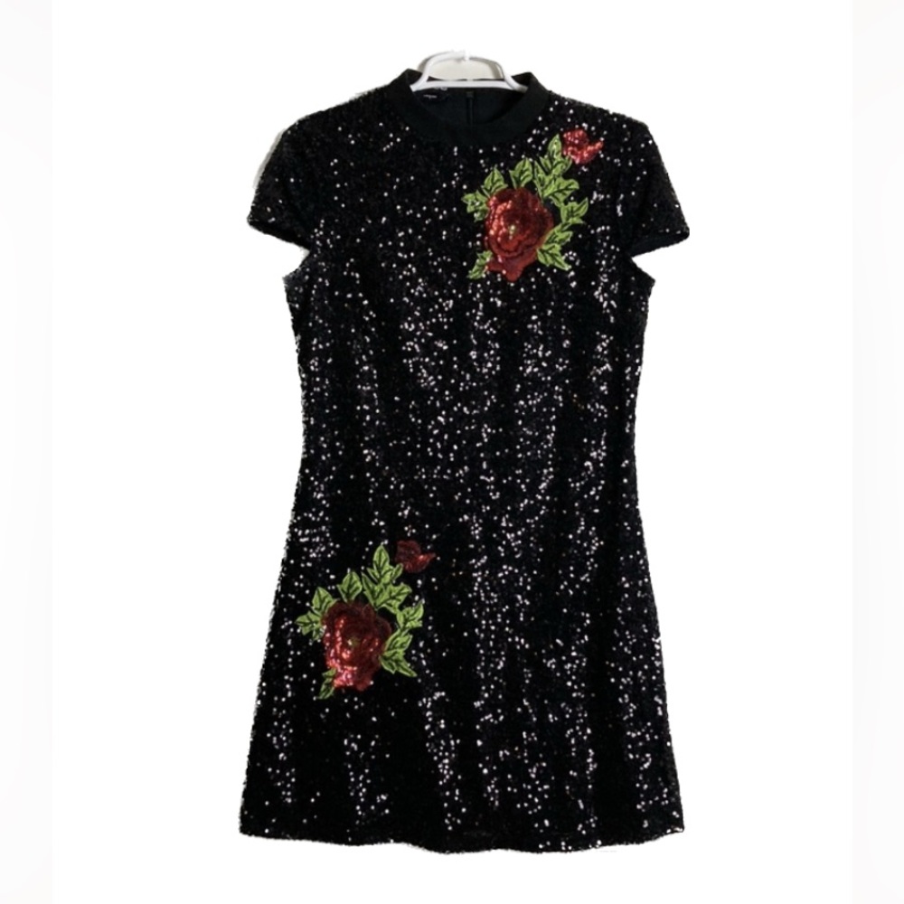 Bebe black sequins dress with roses and cap sleeves Size 6